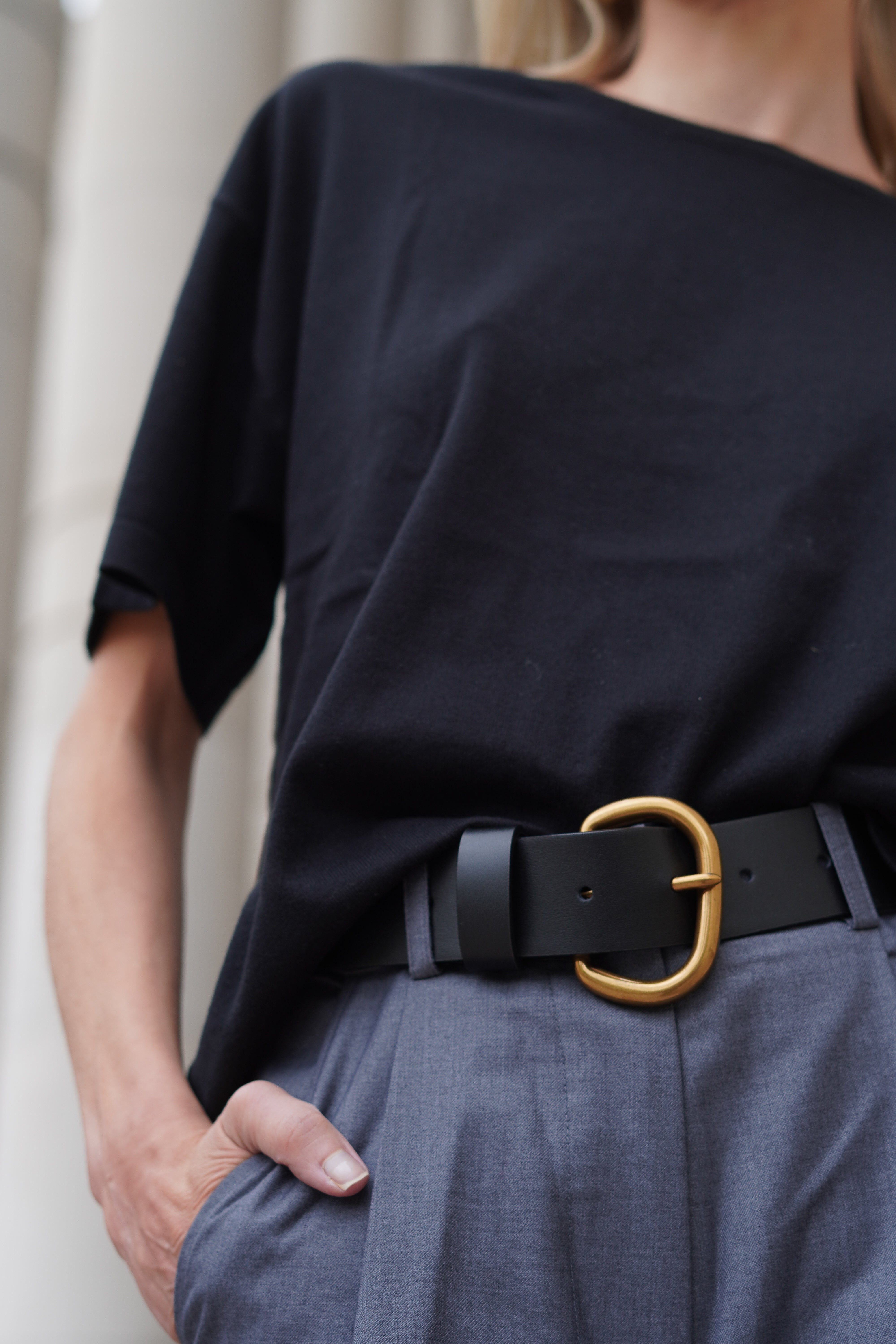 The Eloise Silk Cashmere Tee - Black